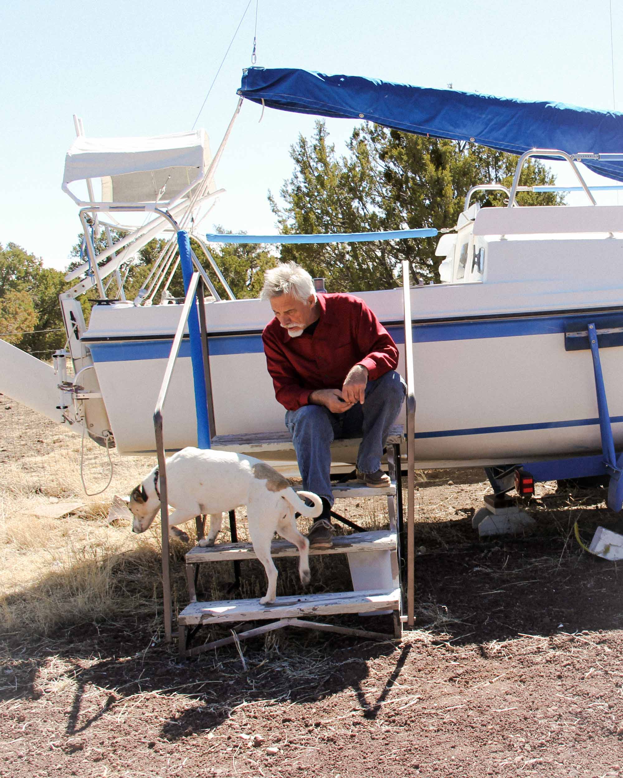 Dave Bixby at his home in Northern Arizona. Photo by Isvett Verde.