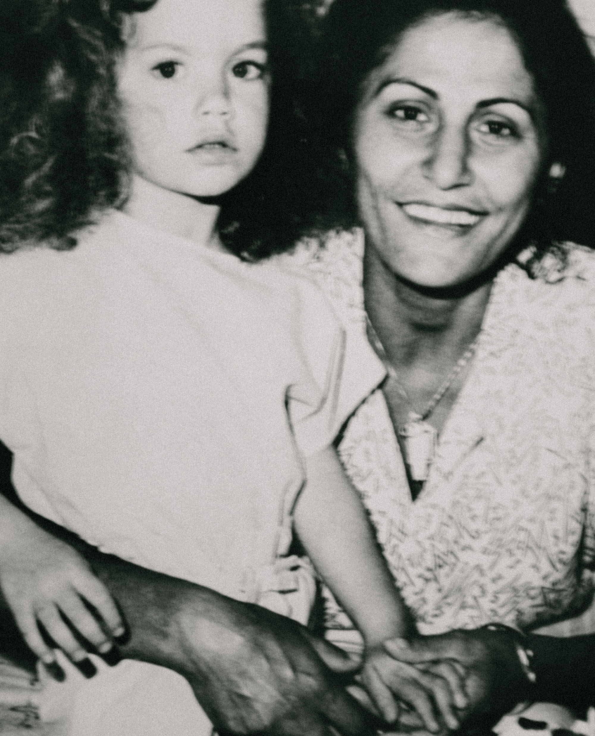 Sulome and her mother. Image courtesy of Sulome Anderson.